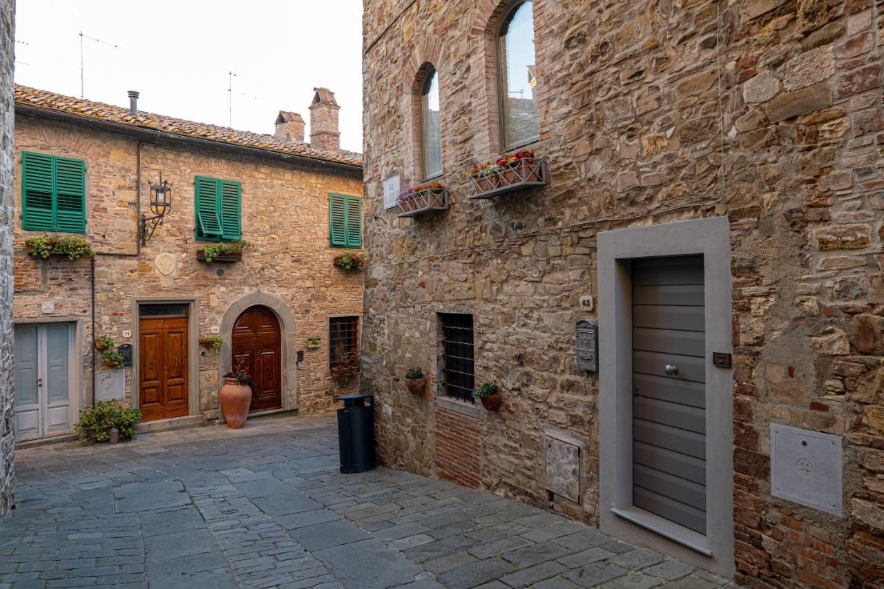 Old Medieval Apartment San Donato in Poggio Εξωτερικό φωτογραφία